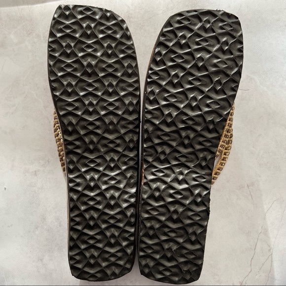 Seashells Carved Wooden Art Japanese Inspired Geta Sandal  41 - Picture 13 of 13